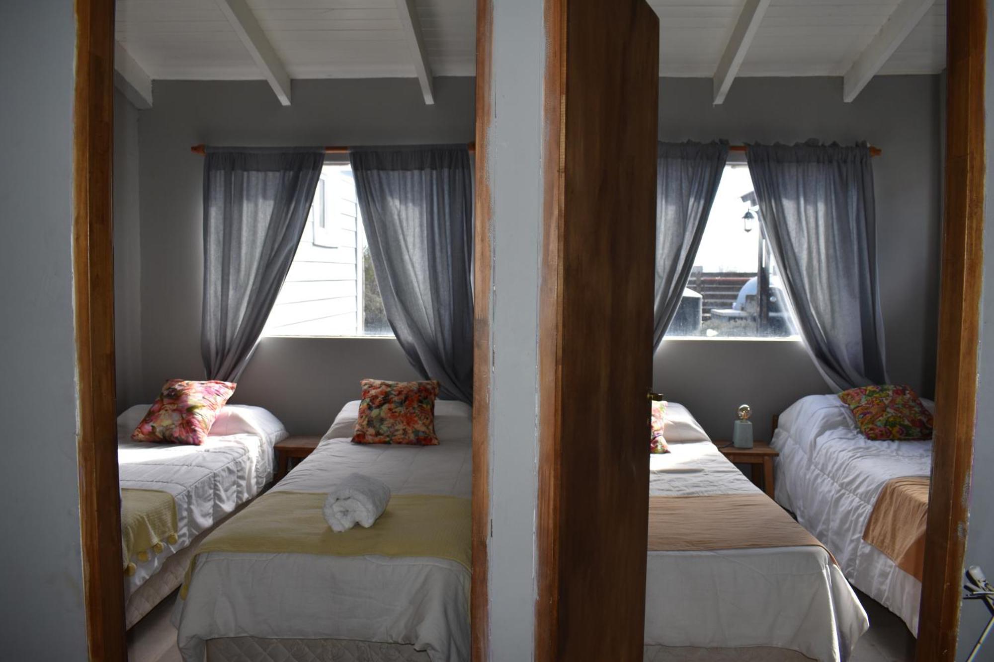 Hotel Cabanas Aparts Tierra De Glaciares El Calafate Bagian luar foto
